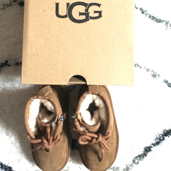 UGG Boots-toddler - Picture 4 of 5